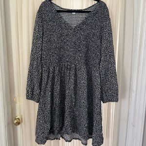 Old Navy blue and white dress